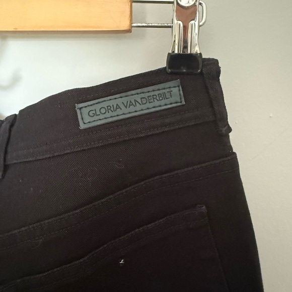Gloria Vanderbilt Black Jeans - Picture 5 of 5